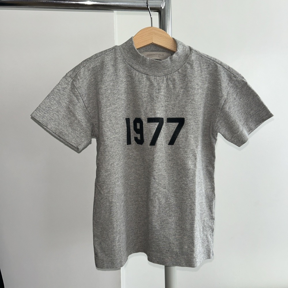 1977 Essentials Fear Of God Tee Kids Size 6/7 Gray Cotton
